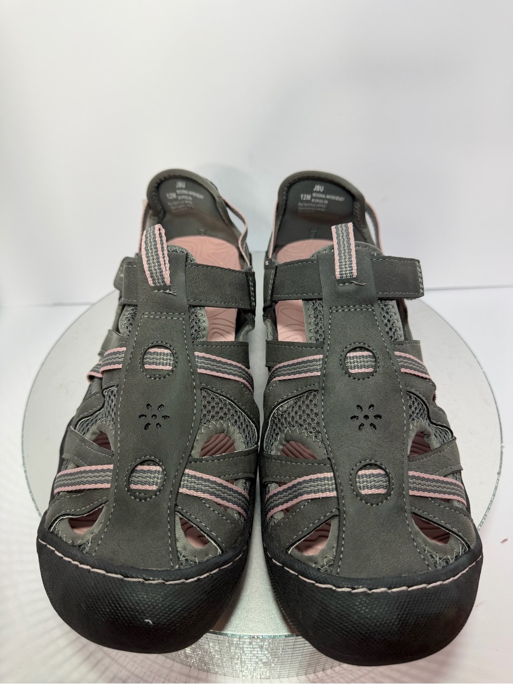Women Closed-Toe Active Sandal in Gray with Pink Trim size 12 NWT